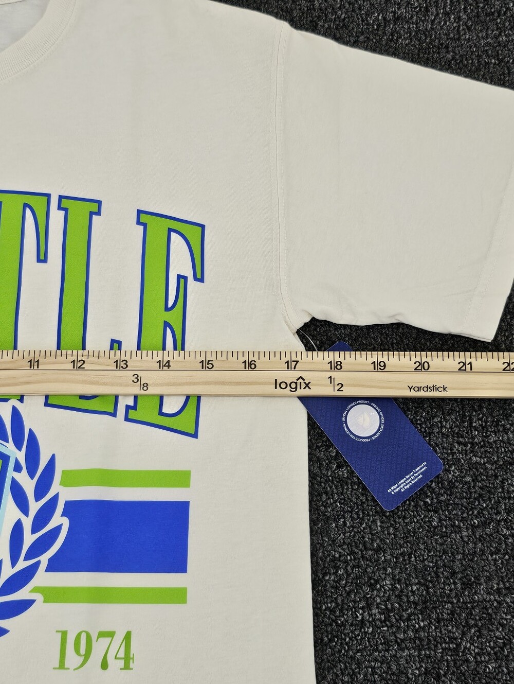 MLS Seattle Sounders Women's Parchment Fashion T-Shirt Small New - Picture 3 of 8